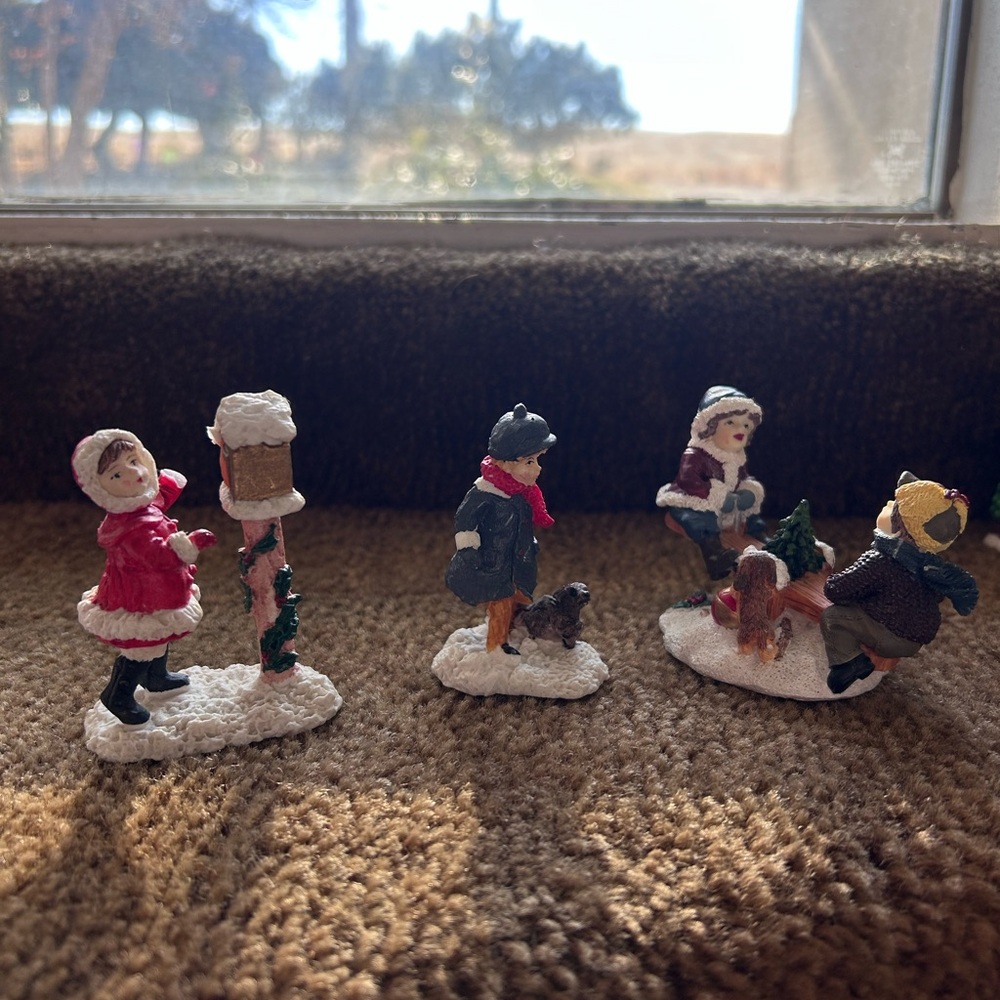 Charming Winter Figurine Set - vintage Christmas holiday village